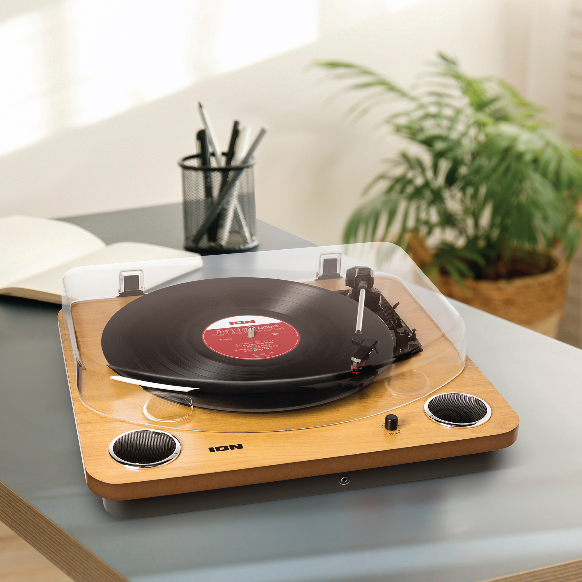 ION Audio Max LP レコードプレーヤー USB端子/スピーカー内蔵 音響機器 オーディオ @140 (8797-2/2) 製品情報：Max LP ⁄ Max LP BK：ION AUDIO